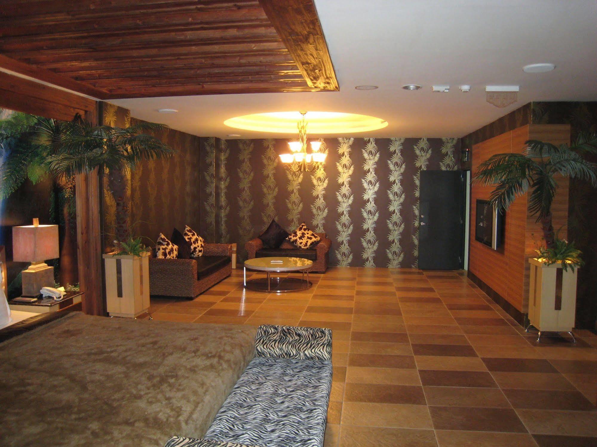 All-Ur Boutique Motel-Chang Hua Branch Екстериор снимка